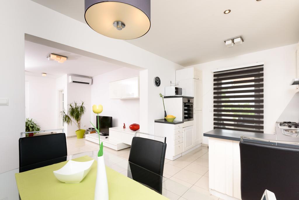 Apartments Salona Trogir Extérieur photo