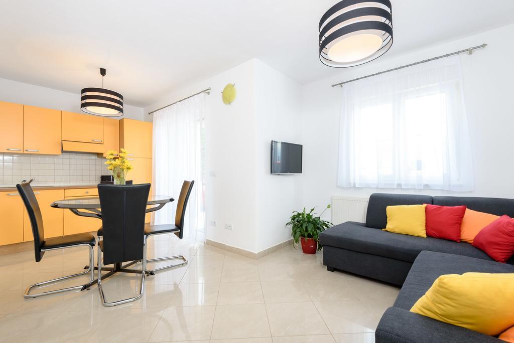 Apartments Salona Trogir Extérieur photo