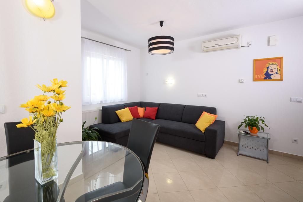 Apartments Salona Trogir Extérieur photo